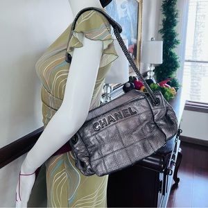 100% Auth Vintage Chanel Quilted Metallic Leather Hobo Women Shoulder Bag